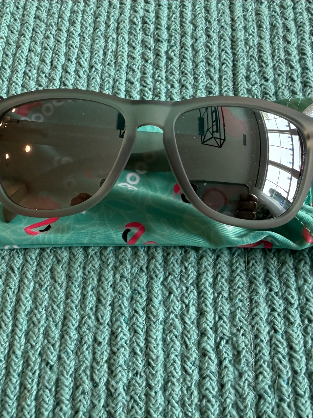 Goodr Men's Matte Gray Polarized Sunglasses - Stylish UV Protection